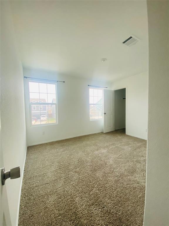 Building Photo - 385 Amber Gln