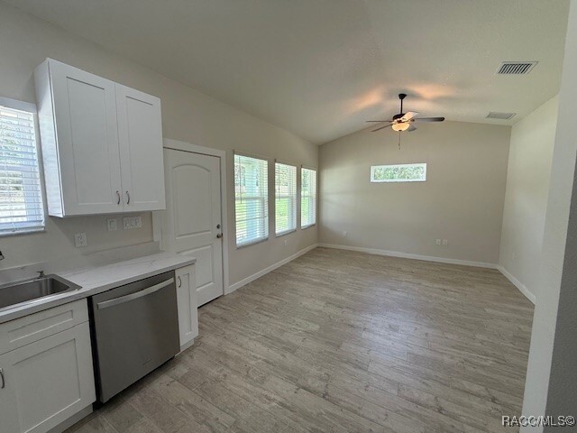 Building Photo - 5838 W Green Acres St