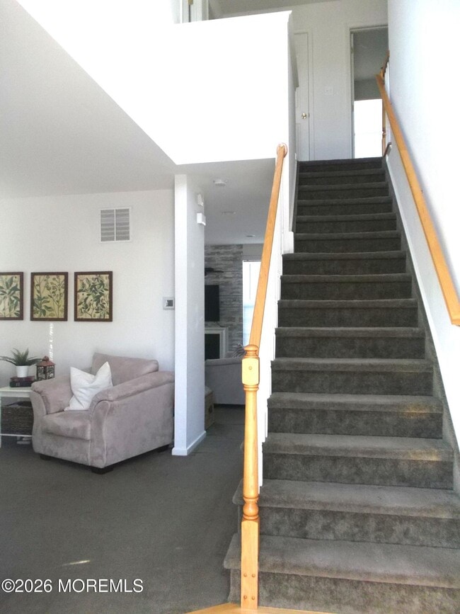 Building Photo - 65 Homestead Dr