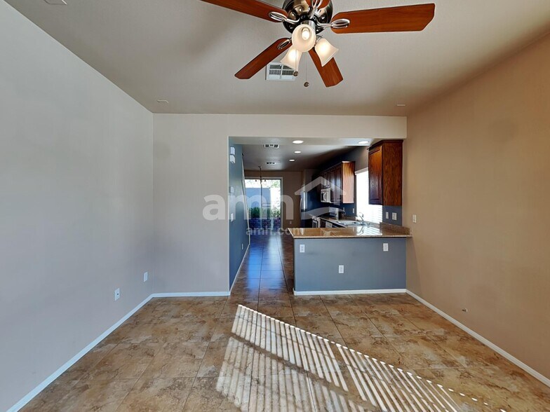 Building Photo - 10382 September Flower St