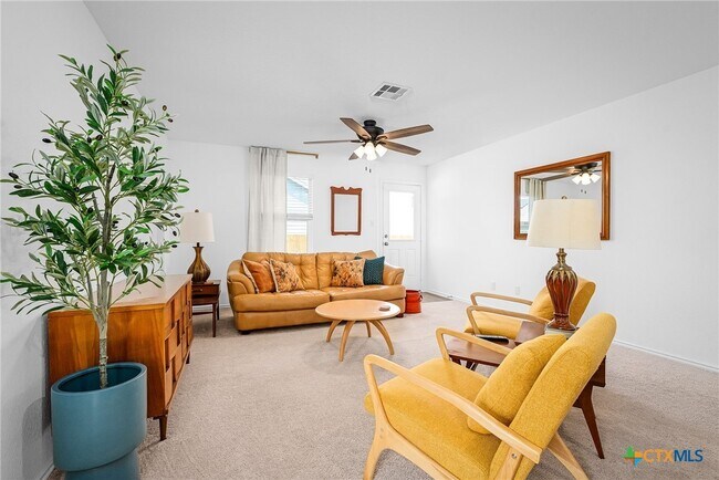 Building Photo - 175 Amber Gln