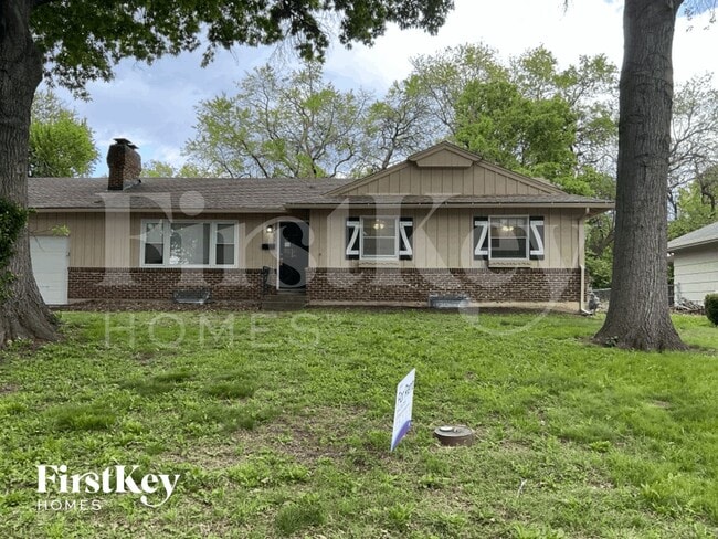 Building Photo - 7607 Arlington Ave