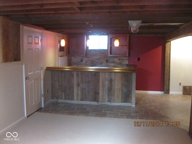 Building Photo - 5845 Brouse Ave