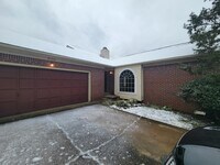 Building Photo - 500 Orchard Dr