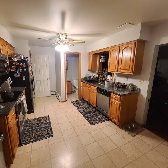 Building Photo - 80 Lower Newtown Rd