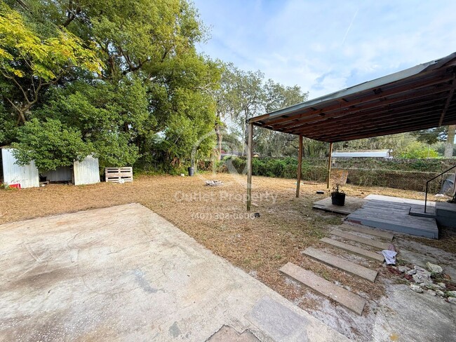 Building Photo - Spacious 3 Bedrooms / 1 Bathroom Home For ...