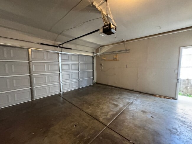 Building Photo - COMING SOON! Four Bed, Two Bath Home Close to Hwy 99 and Stockton Airport