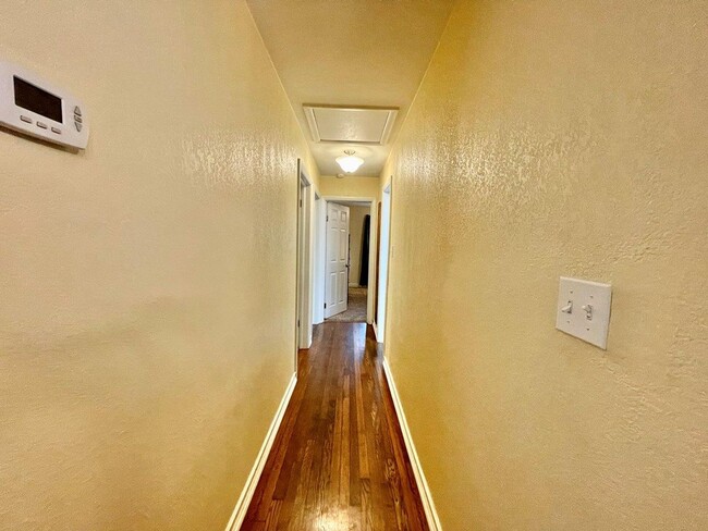 Building Photo - Ready 07-13-26! 4/2 Ranch Home On Corner Lot! Pet-Friendly & All Appliances Convey!