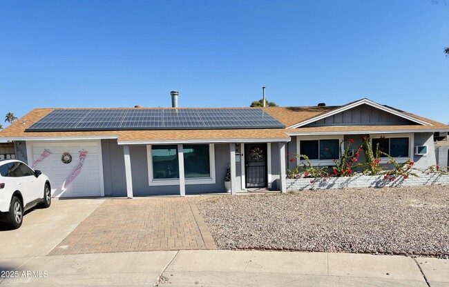 Primary Photo - 3720 W Mauna Loa Ln