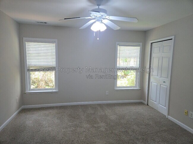 Building Photo - 531 Elm Ave