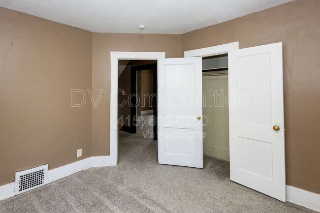 Building Photo - 243 Wildwood Ave