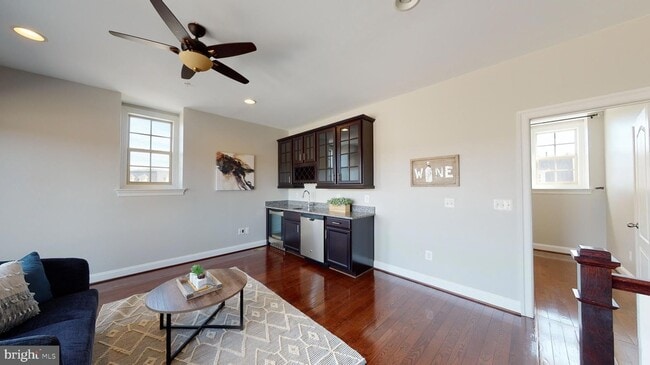 Building Photo - 726 River Mist Dr