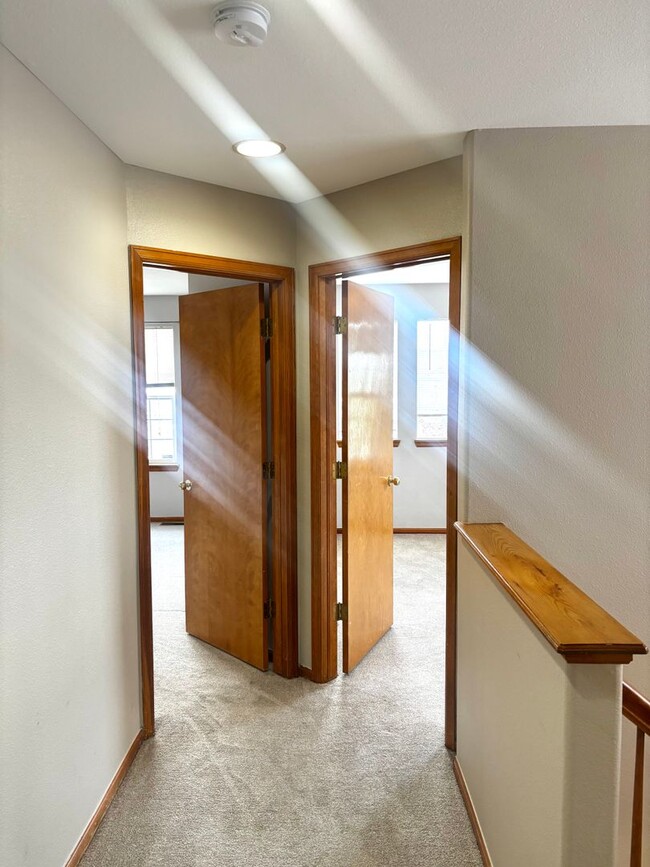 Building Photo - For Rent in Excellent Neighborhood! 80130
