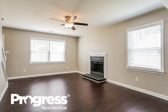 Building Photo - 828 Rawls Dr