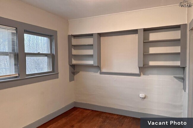 Building Photo - 1714 7th St