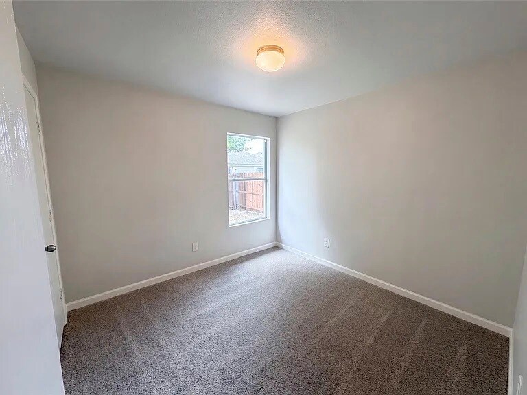 Building Photo - 8849 Sun Haven Way