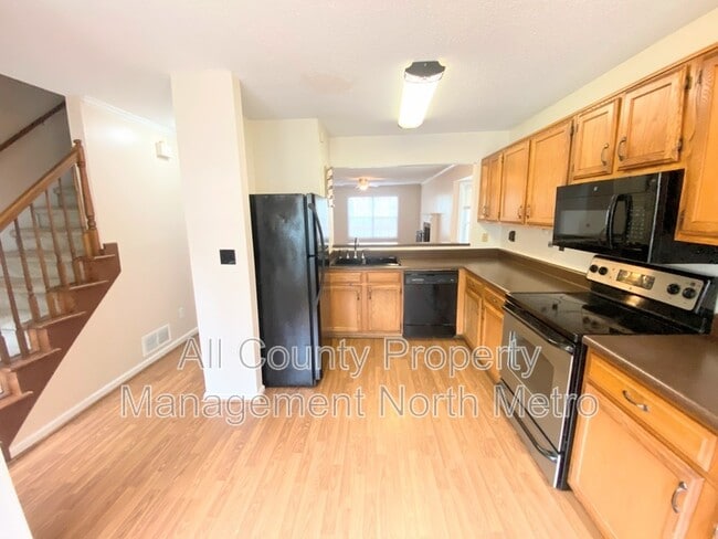 Building Photo - 5196 Laurel Bridge Ct SE