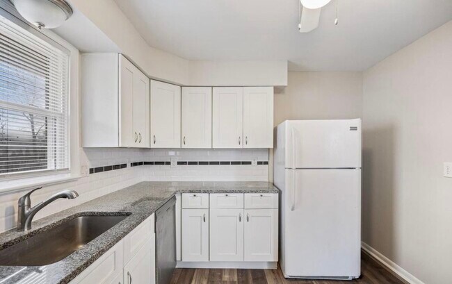 Building Photo - 9 Easlick Ave