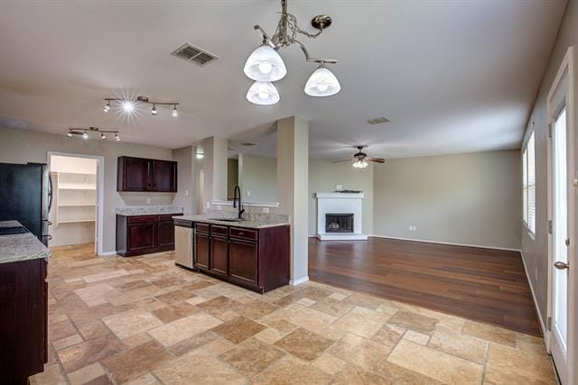Building Photo - 16609 Woodside Dr