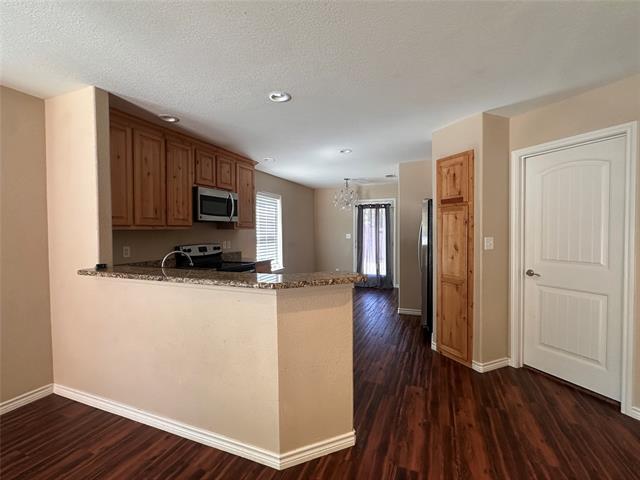 Building Photo - 4428 Westridge Dr