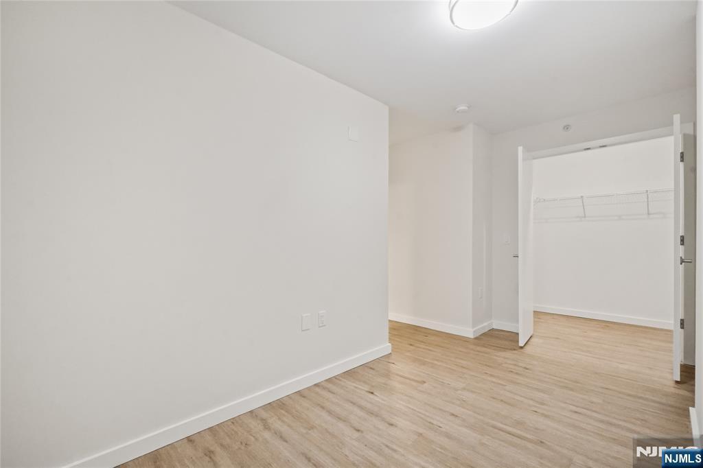 Building Photo - 69 Main St