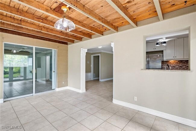 Building Photo - 2525 Dawn Cir