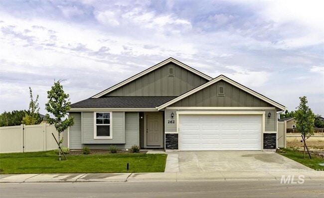 Primary Photo - Immaculate Single-Level Home