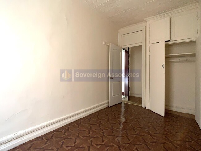 Building Photo - 121 Post Avenue