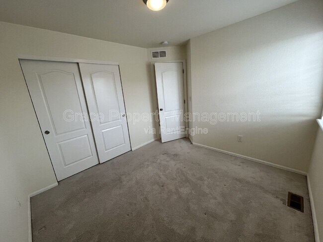 Building Photo - 17626 Olive St