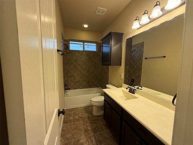 Building Photo - 24311 Piazza Dr