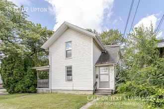 Building Photo - 3831 1/2 Upton-Upper