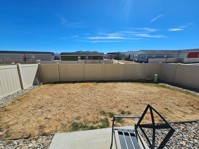 Building Photo - Spacious 3 Bed 3 bath house in 80916!