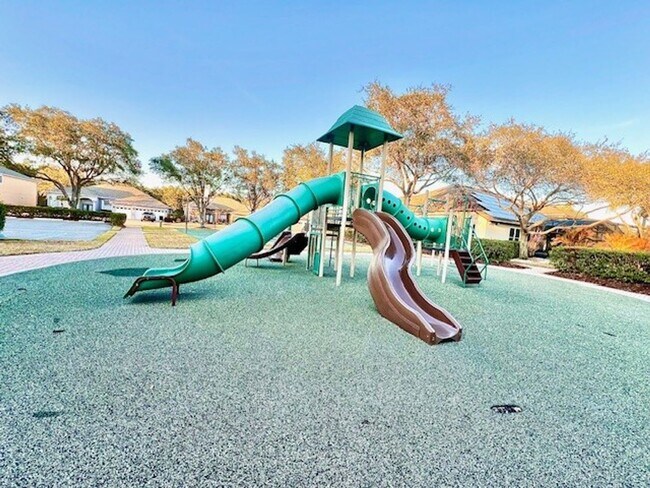 Building Photo - Amazing 4x2 in Lake Nona!! Gated Nona Crest! All tile flooring!! 2 car garage!