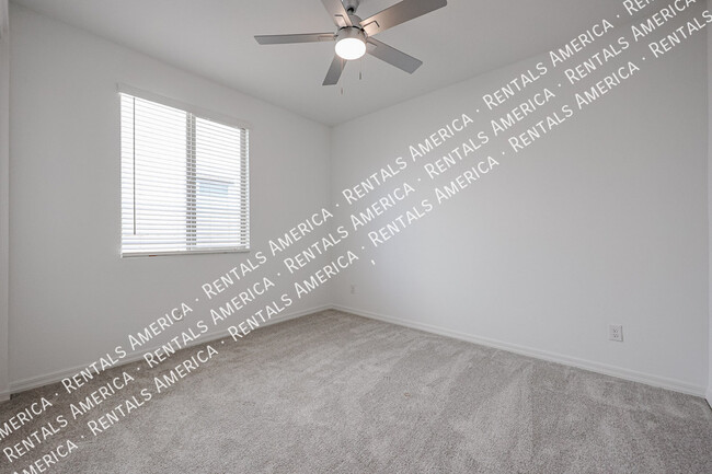 Building Photo - 4841 S Carver-