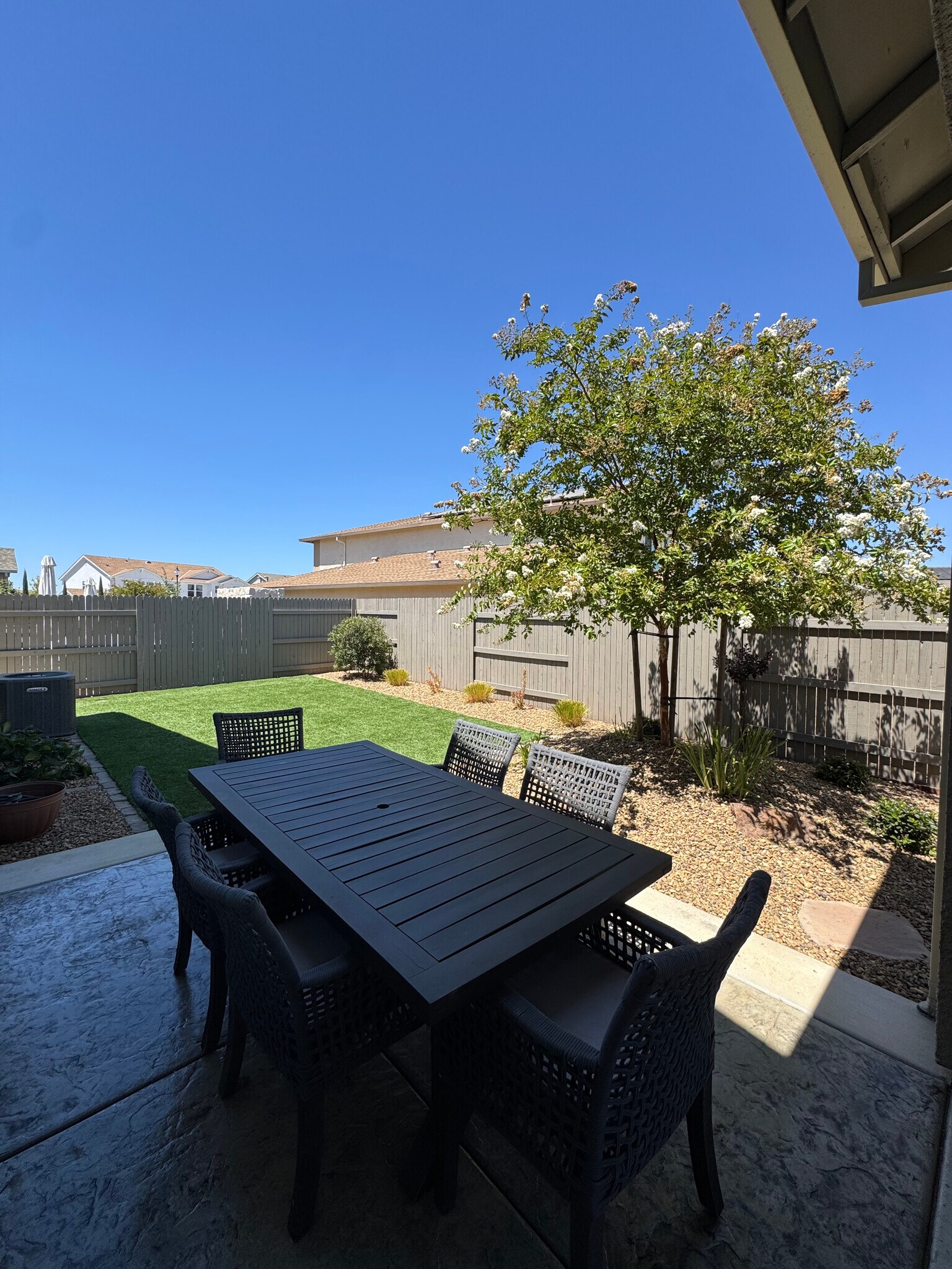 Building Photo - 5049 Cardero Way