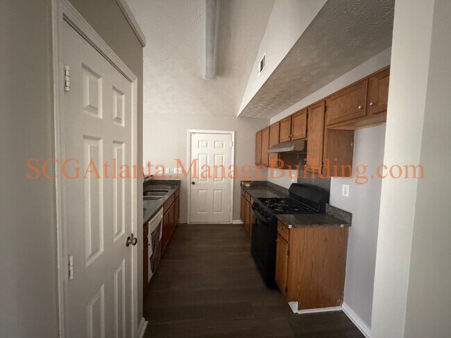 Building Photo - 135 Crystal Brook