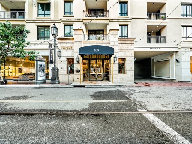 Building Photo - 305 Caruso Ave