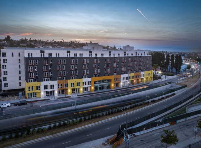 Primary Photo - Crenshaw Lofts