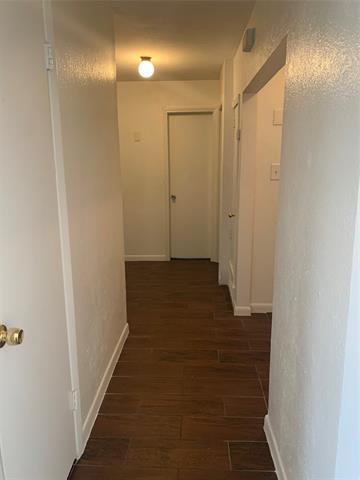 Building Photo - 7675 Woodshire Dr