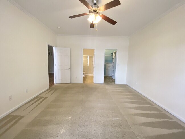 Building Photo - Spacious, Four Bedroom Townhouse With a View!