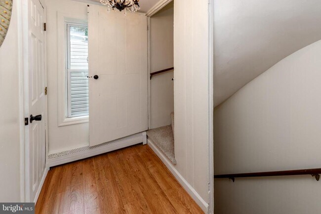 Building Photo - 76 Coryell St