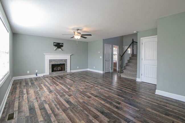 Building Photo - 1201 Morstead Dr