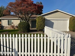 Building Photo - "Completely Remodeled and Charming 3-Bed Oasis with Pool & Fireplace in Pittsburg's Heart!"