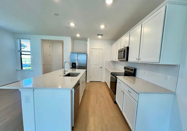 Building Photo - 27869 Solis Grande Dr