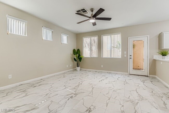 Building Photo - 9519 W Wooded Heights Ave