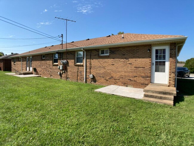 Building Photo - Tandy Drive Apartments