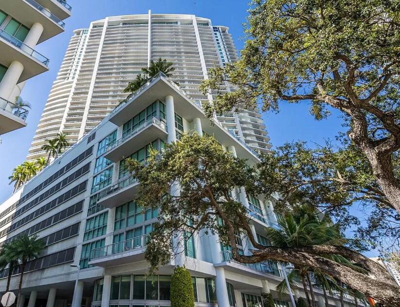 Building Photo - 90 SW 3rd St