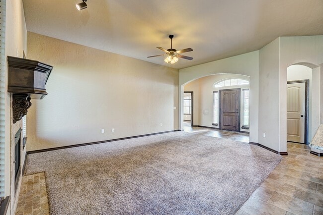 Building Photo - AVAILABLE THE END OF APRIL! 3 OR 4 BDRM, 2 BATHRM, 2 CAR & STORM SHELTER