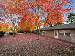 Building Photo - 1826 Adams Ln