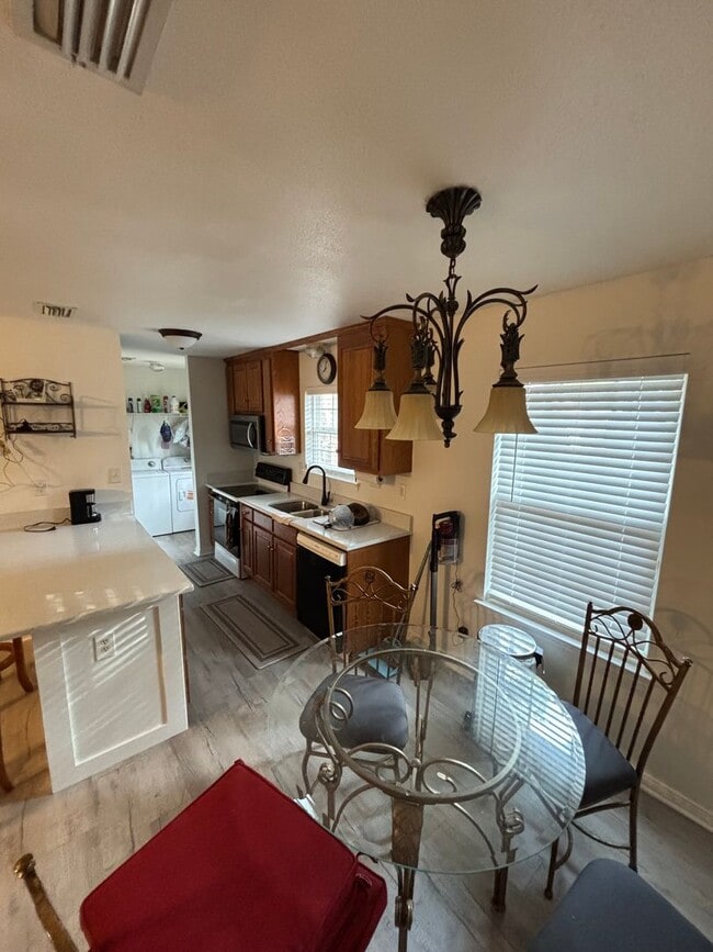 Building Photo - 3 Bed 2 Bath Home On Dauphin Island